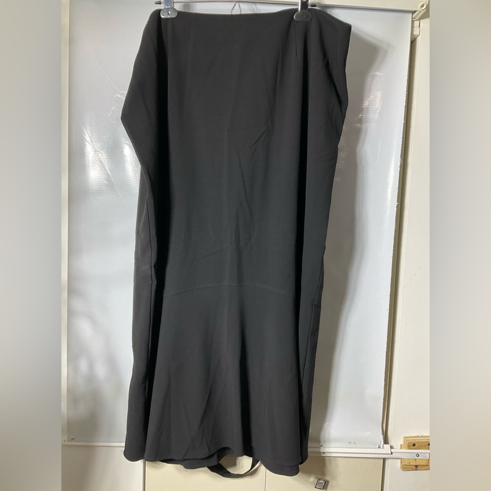 Plus Size Capri Pants - Back zipper